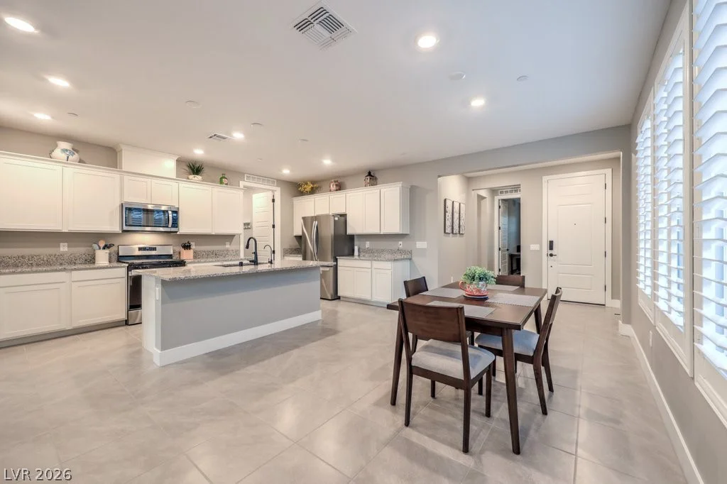 70 Lake Bluff, Henderson, NV 89011