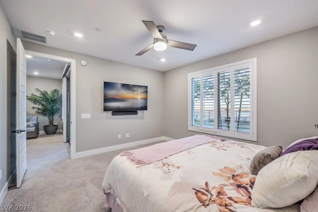 70 Lake Bluff, Henderson, NV 89011