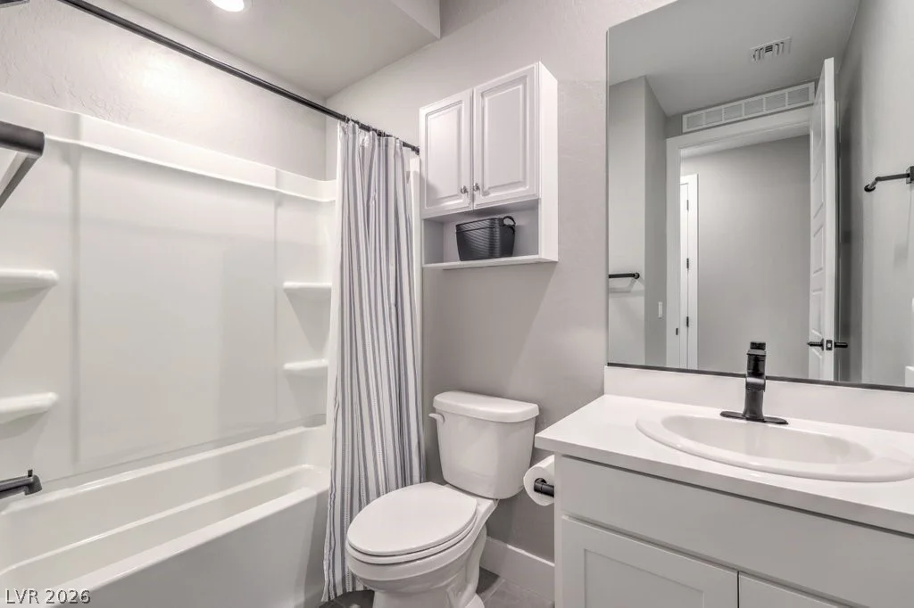 70 Lake Bluff, Henderson, NV 89011