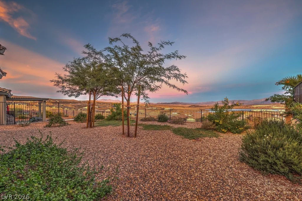 70 Lake Bluff, Henderson, NV 89011