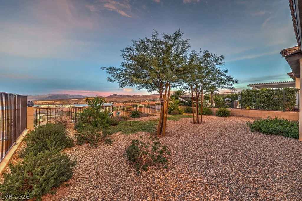 70 Lake Bluff, Henderson, NV 89011