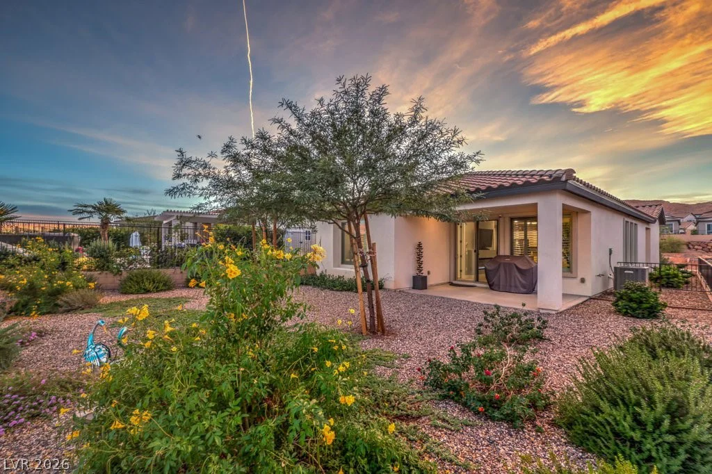 70 Lake Bluff, Henderson, NV 89011
