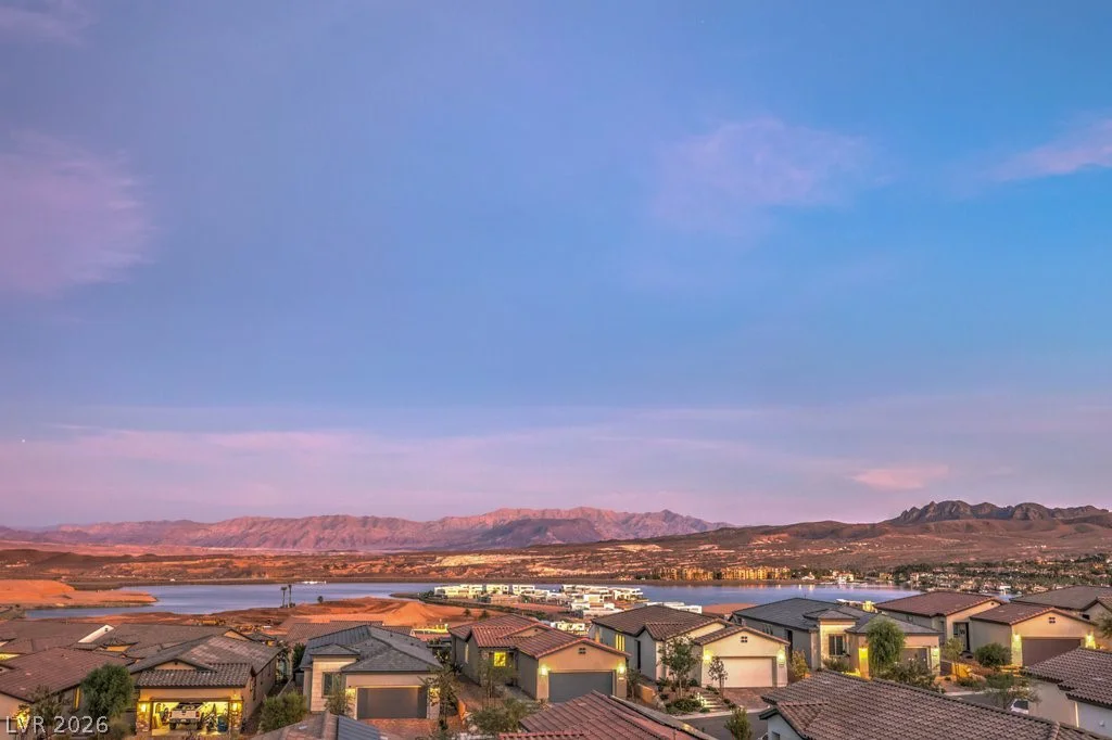 70 Lake Bluff, Henderson, NV 89011