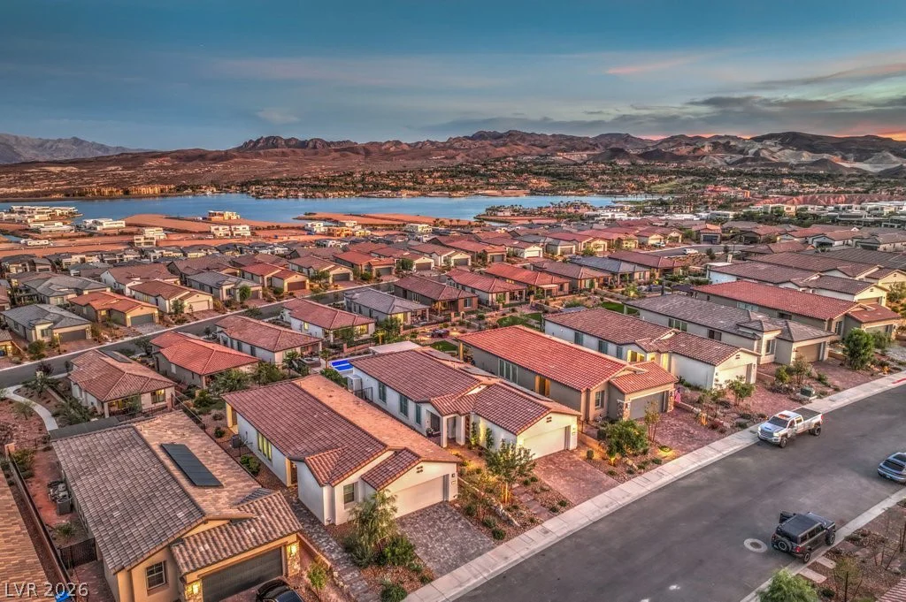 70 Lake Bluff, Henderson, NV 89011
