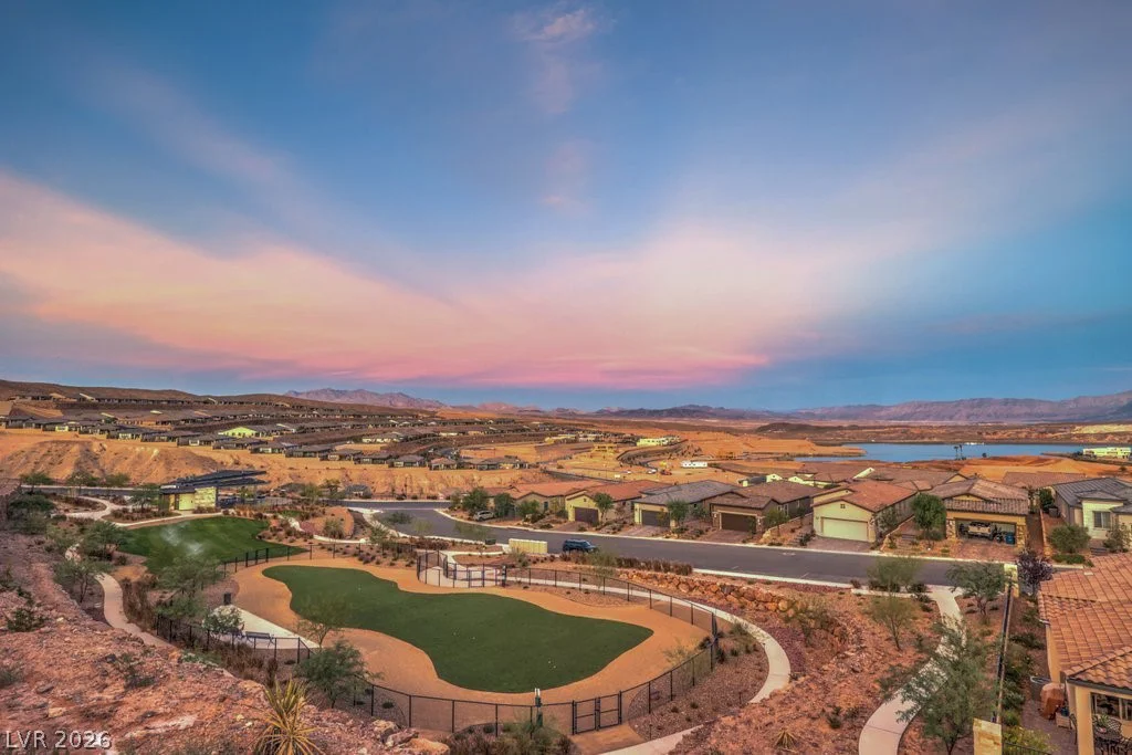 70 Lake Bluff, Henderson, NV 89011
