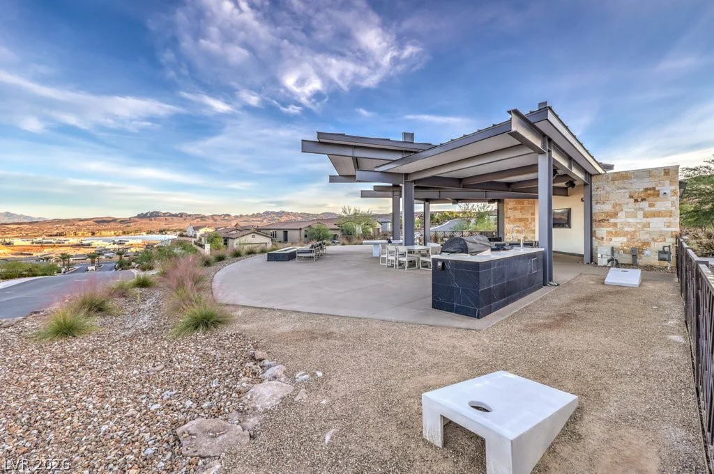 70 Lake Bluff, Henderson, NV 89011