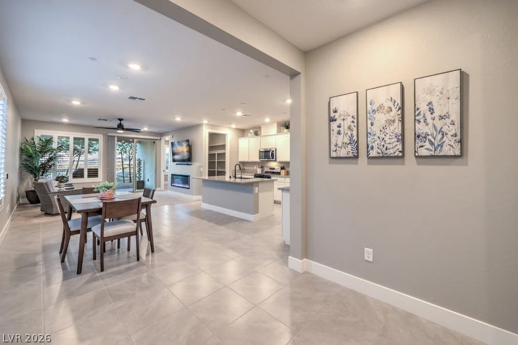 70 Lake Bluff, Henderson, NV 89011