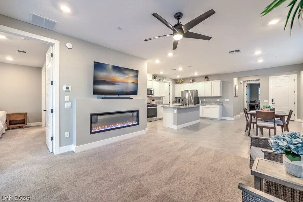 70 Lake Bluff, Henderson, NV 89011