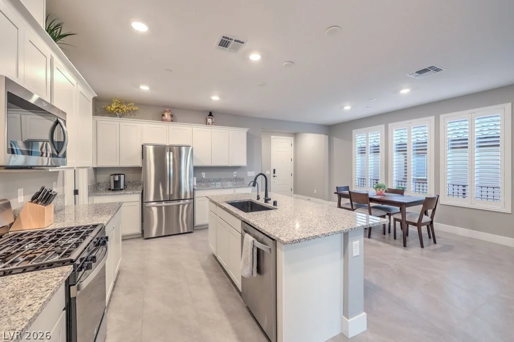 70 Lake Bluff, Henderson, NV 89011