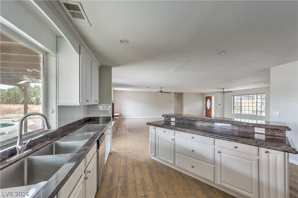 5610 Eldora, Las Vegas, NV 89146