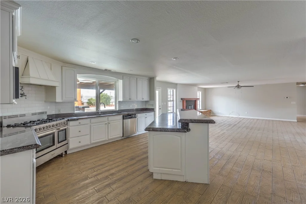 5610 Eldora, Las Vegas, NV 89146