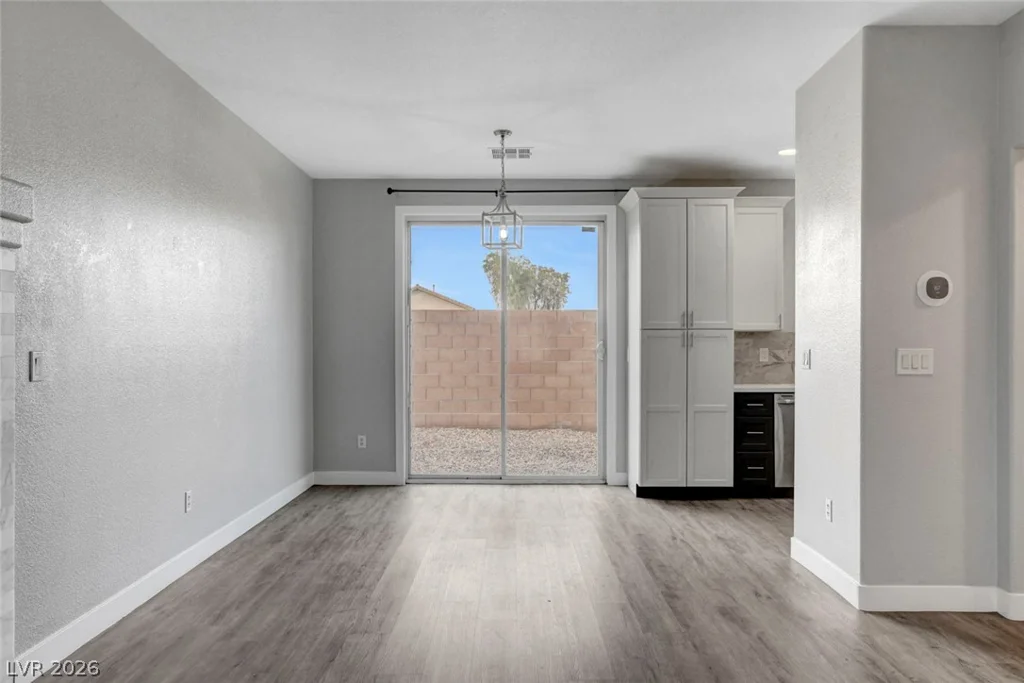 6732 Fort Benton, Las Vegas, NV 89122