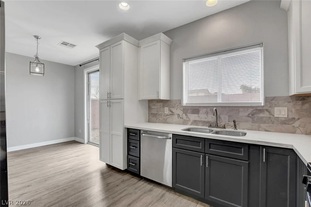 6732 Fort Benton, Las Vegas, NV 89122