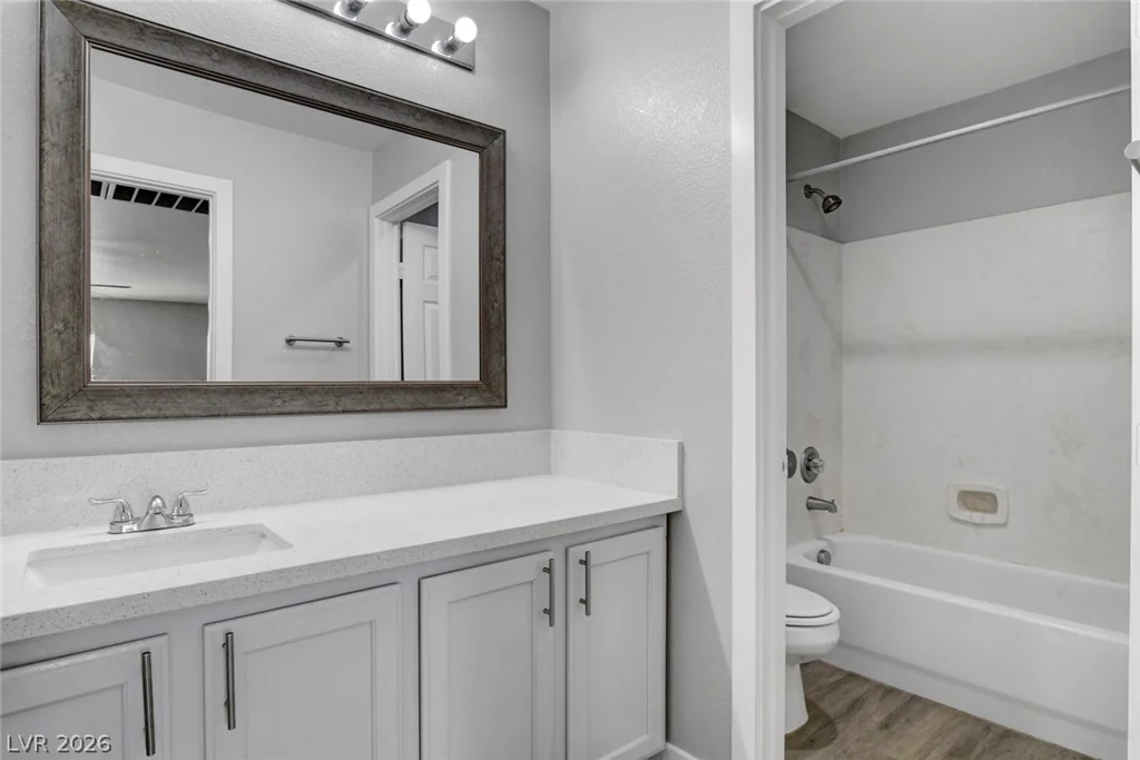6732 Fort Benton, Las Vegas, NV 89122