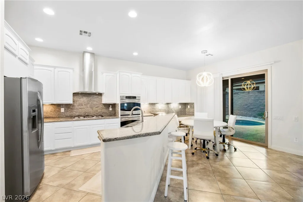 7263 Pinfeather, North Las Vegas, NV 89084