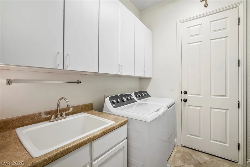 7263 Pinfeather, North Las Vegas, NV 89084