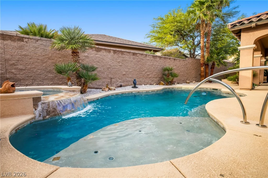 7263 Pinfeather, North Las Vegas, NV 89084