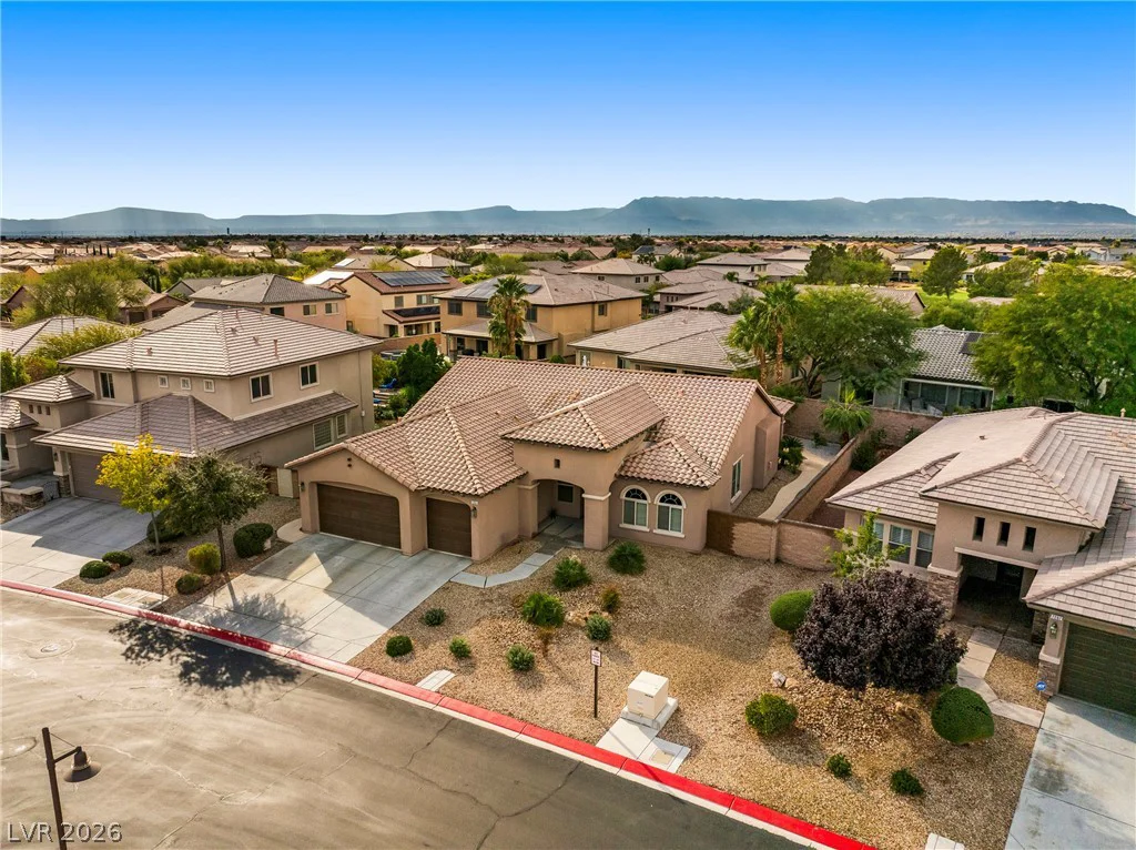 7263 Pinfeather, North Las Vegas, NV 89084