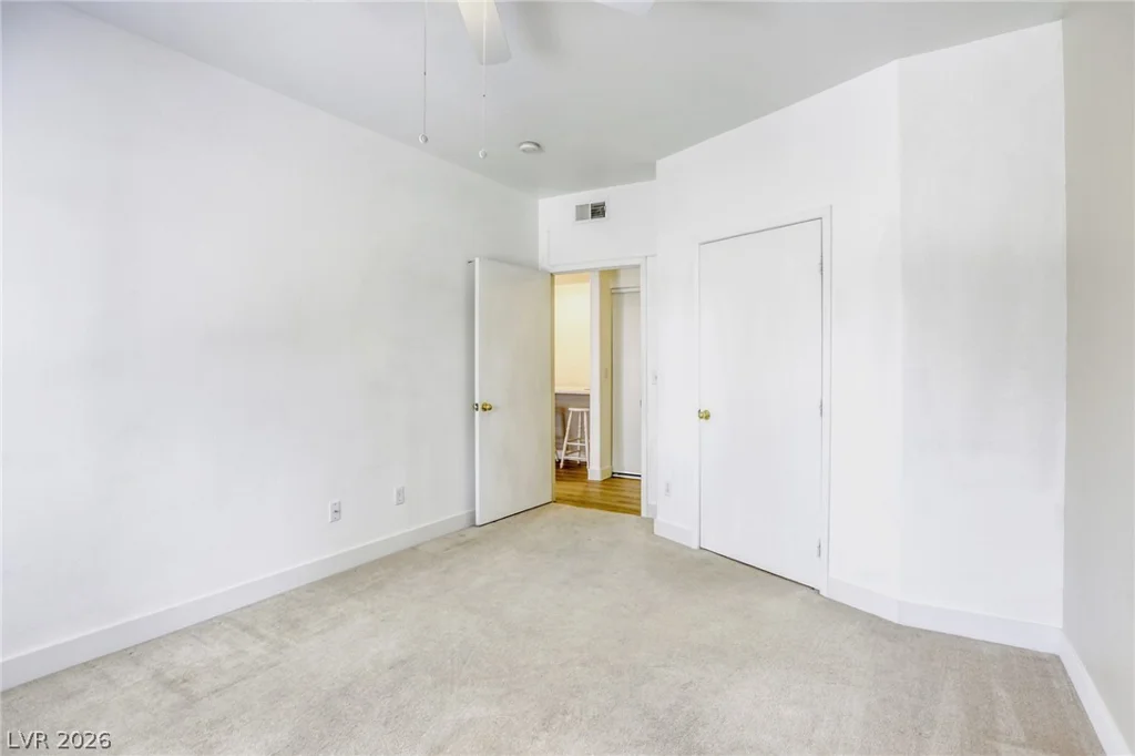 5751 Hacienda, Las Vegas, NV 89122