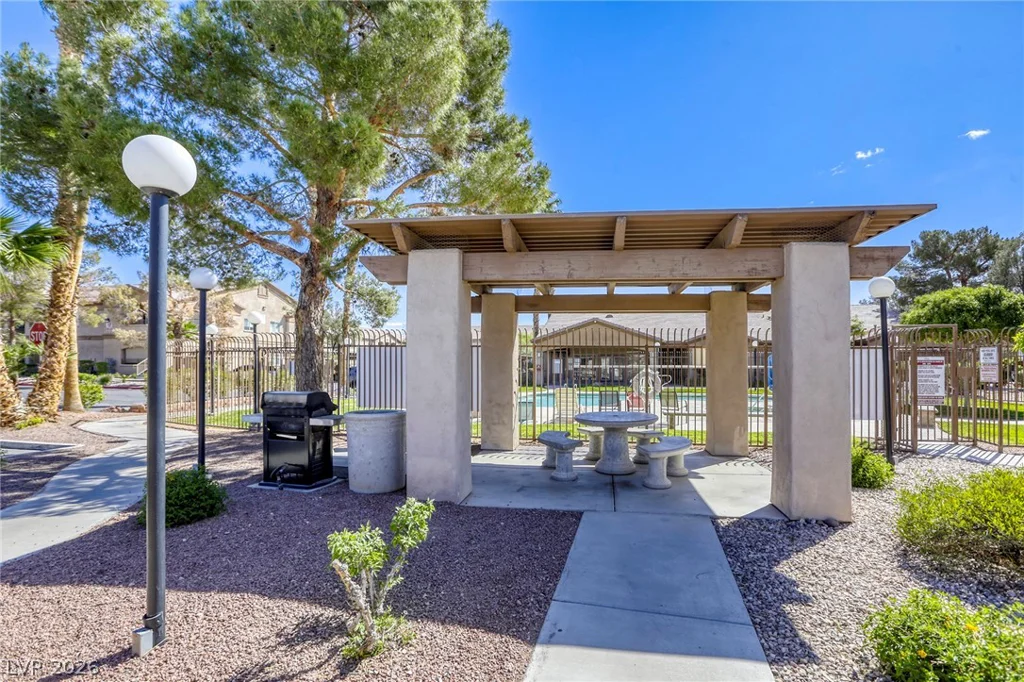 5751 Hacienda, Las Vegas, NV 89122