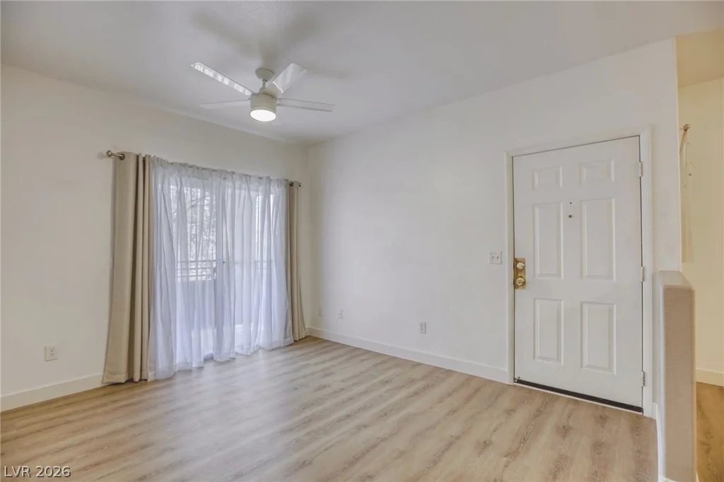 5751 Hacienda, Las Vegas, NV 89122