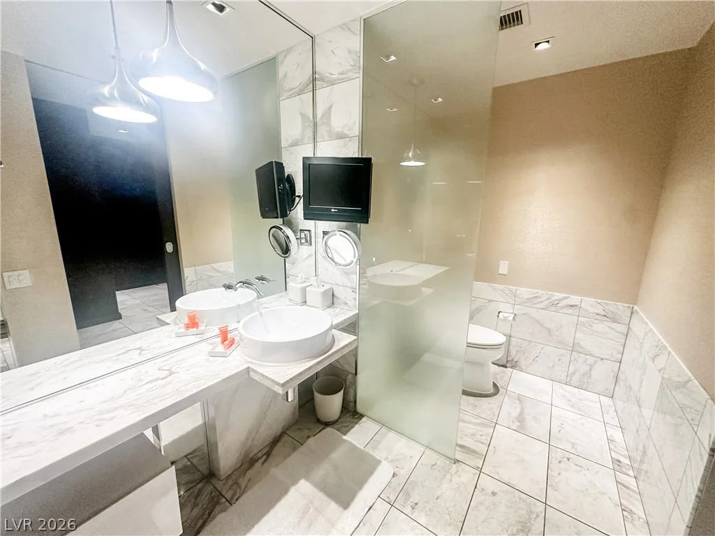 4381 Flamingo, Las Vegas, NV 89103