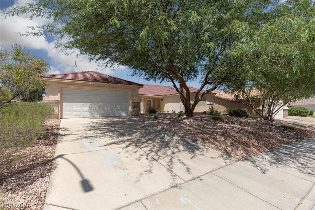 327 Perry Ellis, Henderson, NV 89014