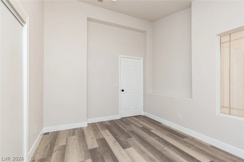 327 Perry Ellis, Henderson, NV 89014