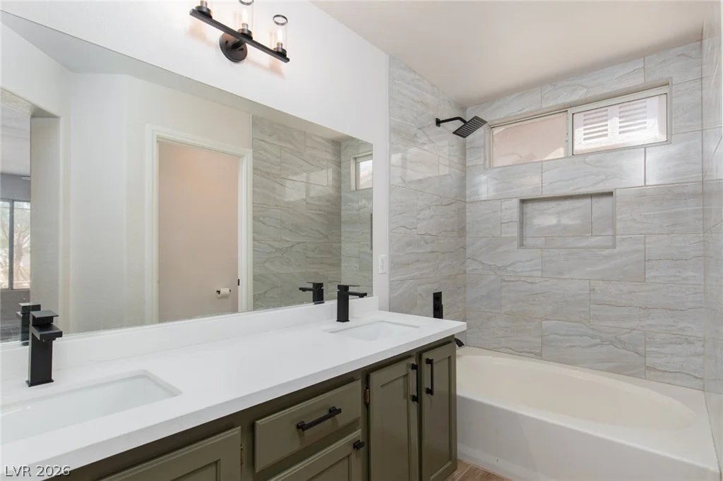 327 Perry Ellis, Henderson, NV 89014