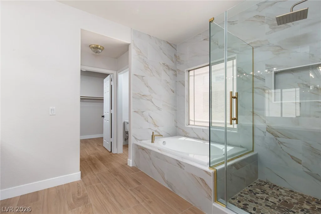 327 Perry Ellis, Henderson, NV 89014