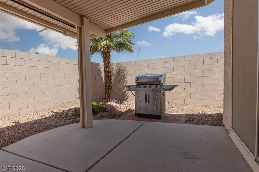 327 Perry Ellis, Henderson, NV 89014