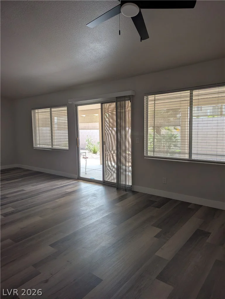 327 Perry Ellis, Henderson, NV 89014