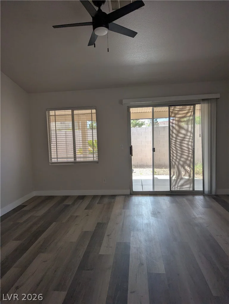 327 Perry Ellis, Henderson, NV 89014