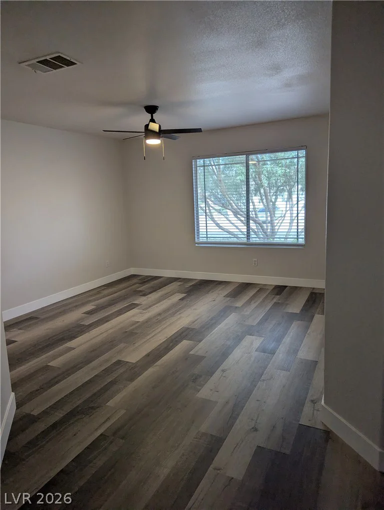 327 Perry Ellis, Henderson, NV 89014