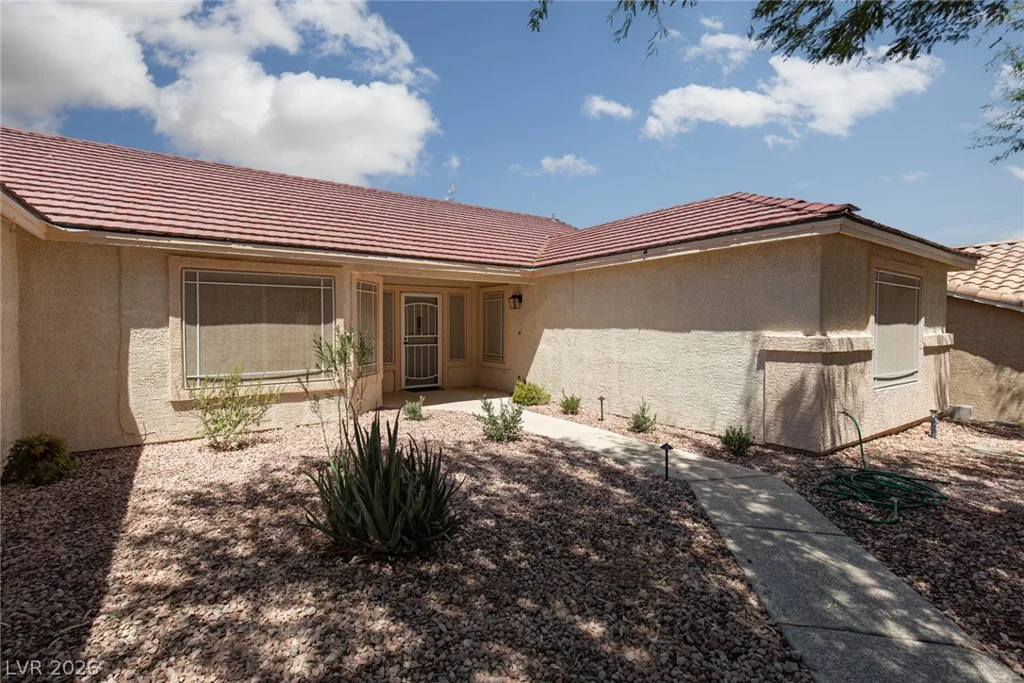 327 Perry Ellis, Henderson, NV 89014