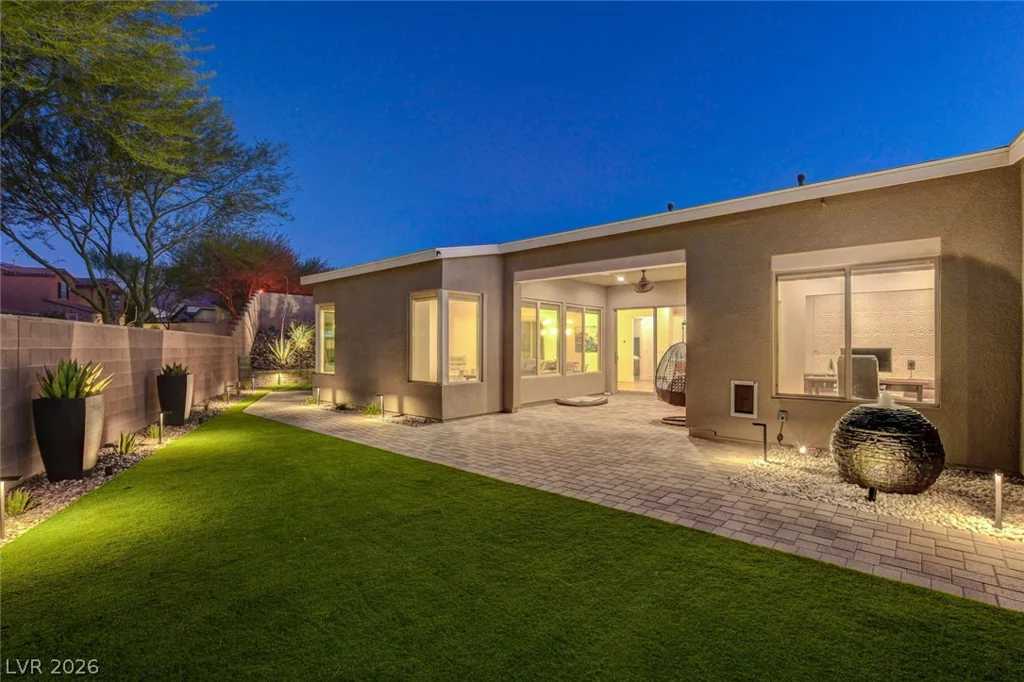 2560 Bridle Oaks, Henderson, NV 89044