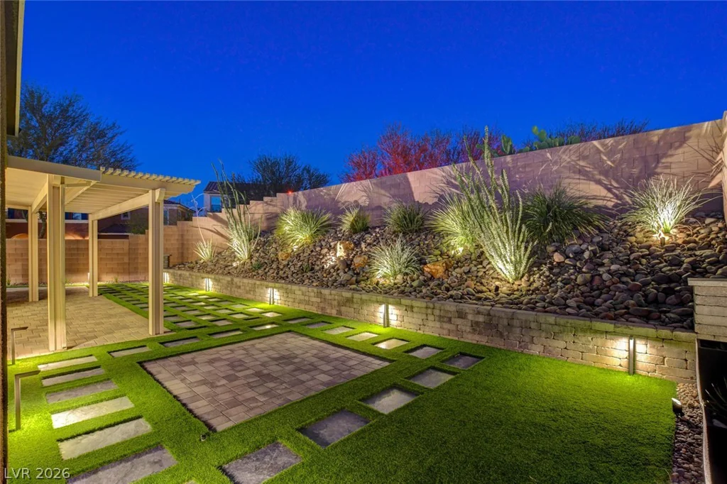 2560 Bridle Oaks, Henderson, NV 89044