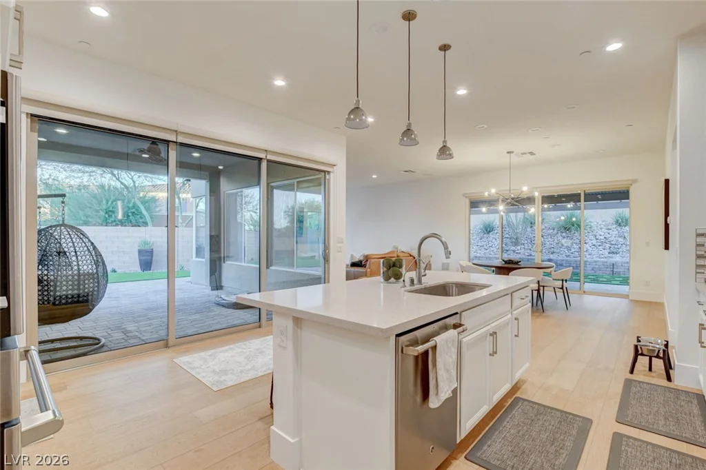 2560 Bridle Oaks, Henderson, NV 89044