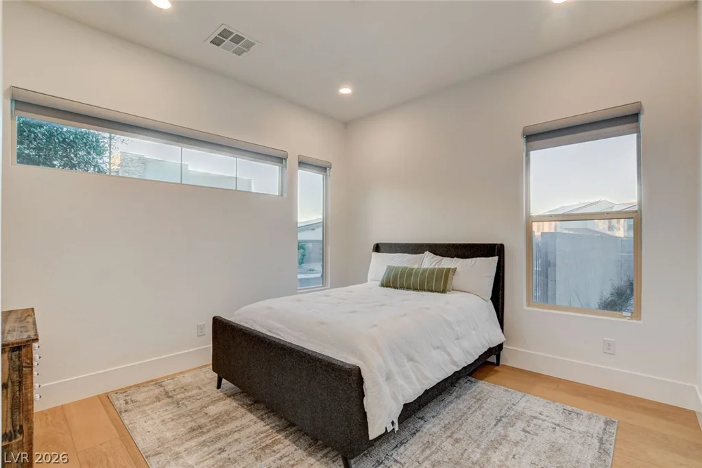 2560 Bridle Oaks, Henderson, NV 89044