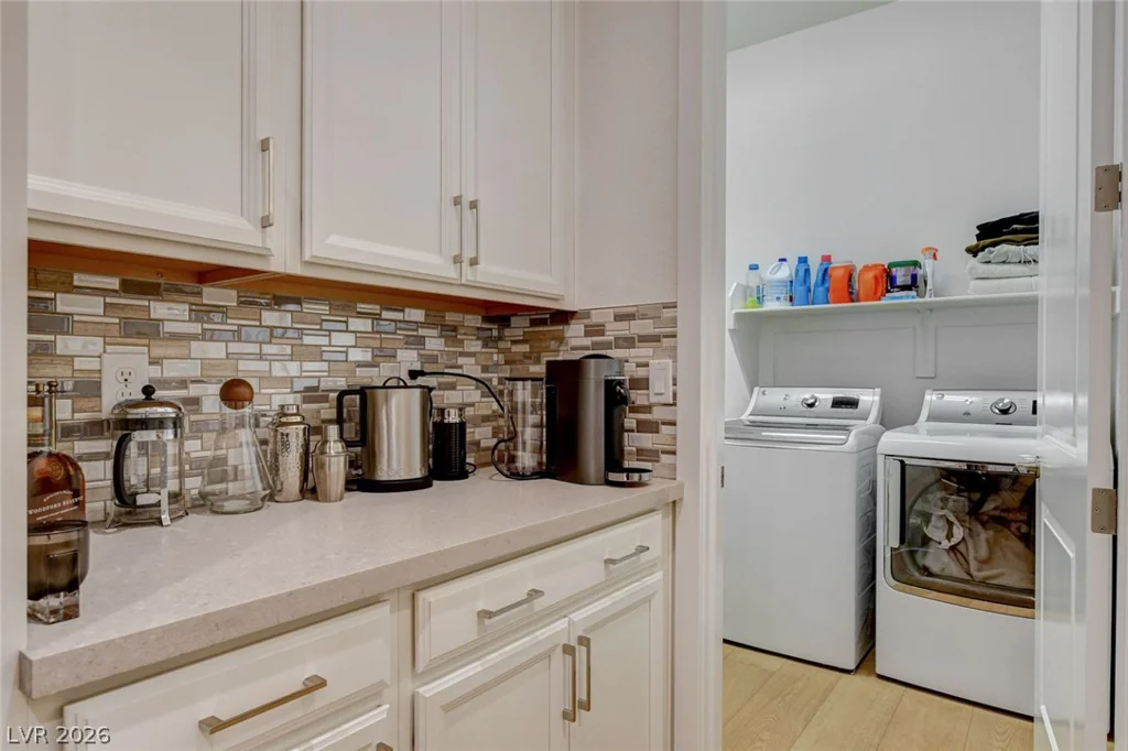 2560 Bridle Oaks, Henderson, NV 89044