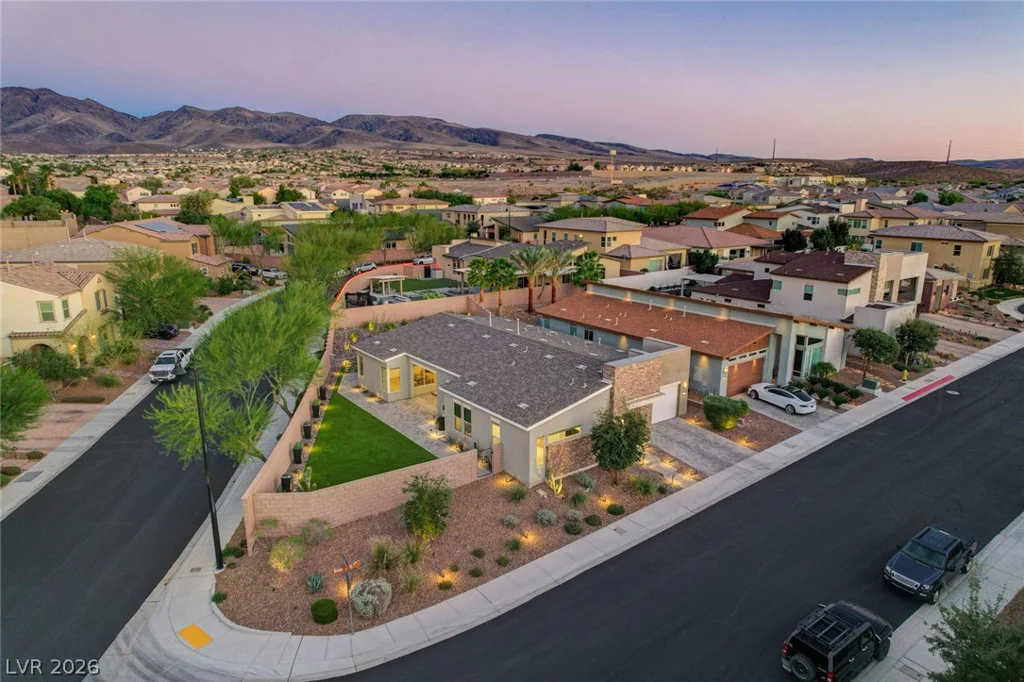 2560 Bridle Oaks, Henderson, NV 89044