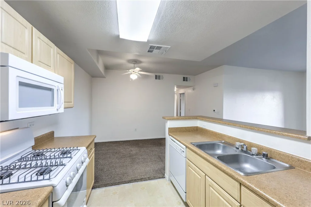 8250 Grand Canyon, Las Vegas, NV 89166