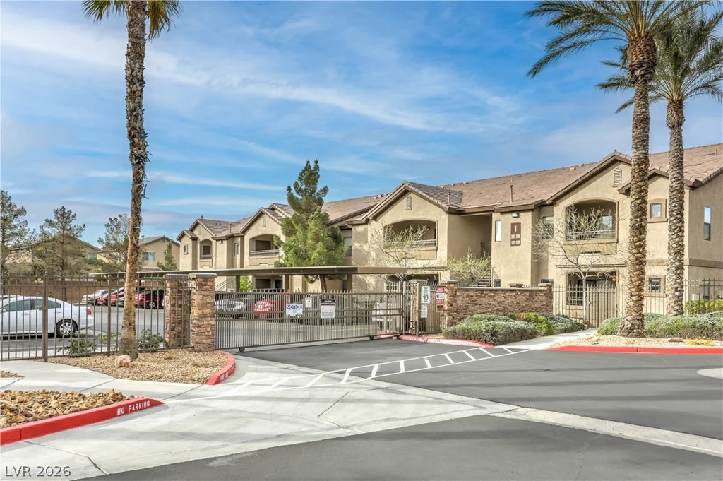 8250 Grand Canyon, Las Vegas, NV 89166