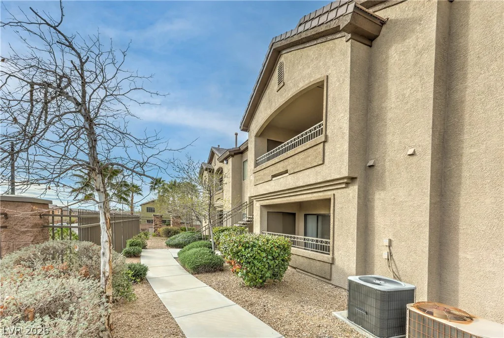 8250 Grand Canyon, Las Vegas, NV 89166