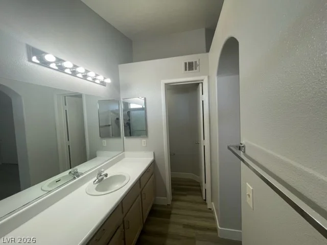 1052 Dusty Creek, Las Vegas, NV 89128