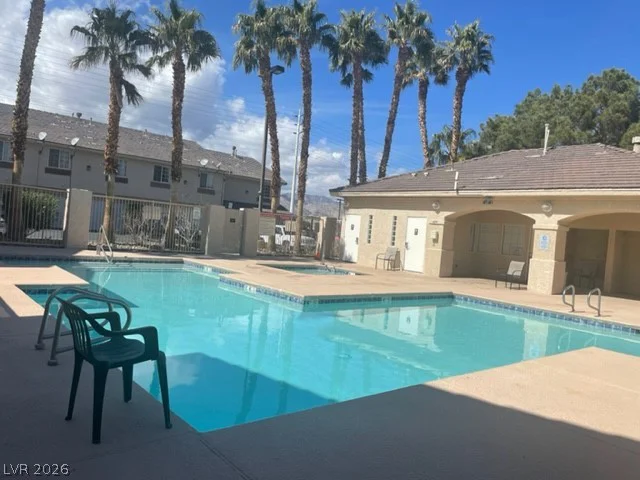1052 Dusty Creek, Las Vegas, NV 89128