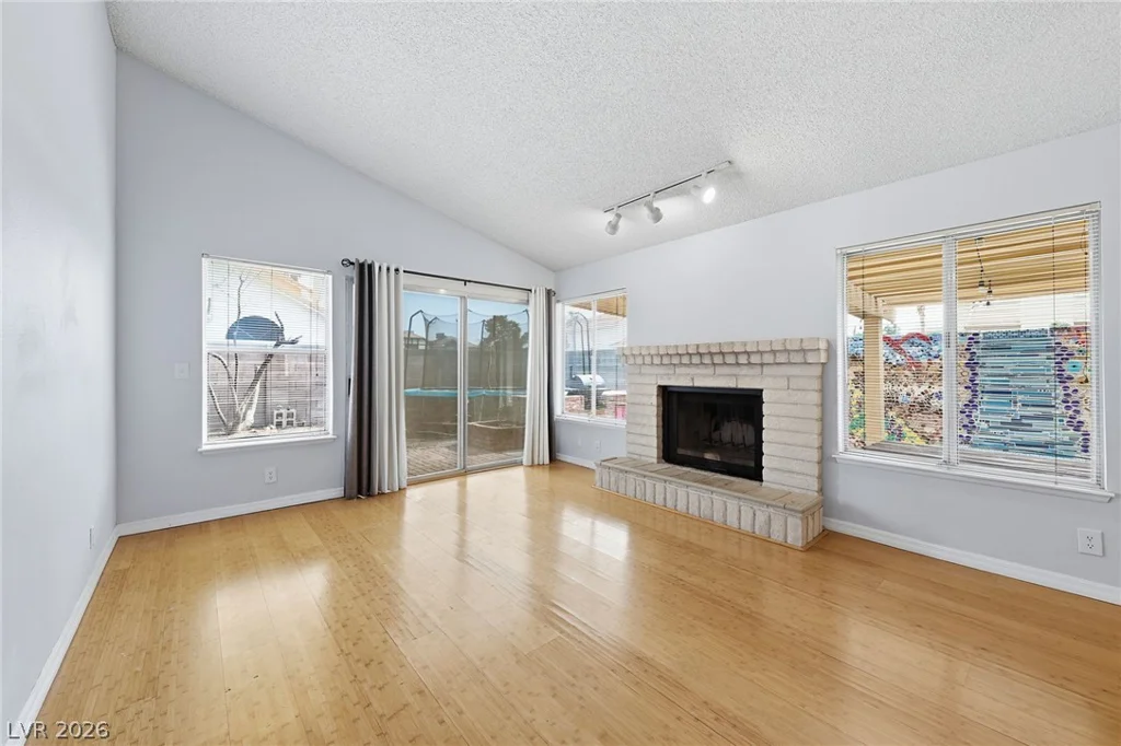 7158 Magic Moment, Las Vegas, NV 89119