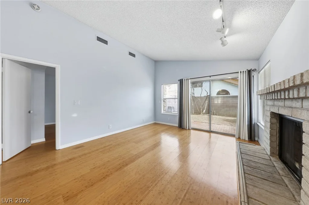 7158 Magic Moment, Las Vegas, NV 89119