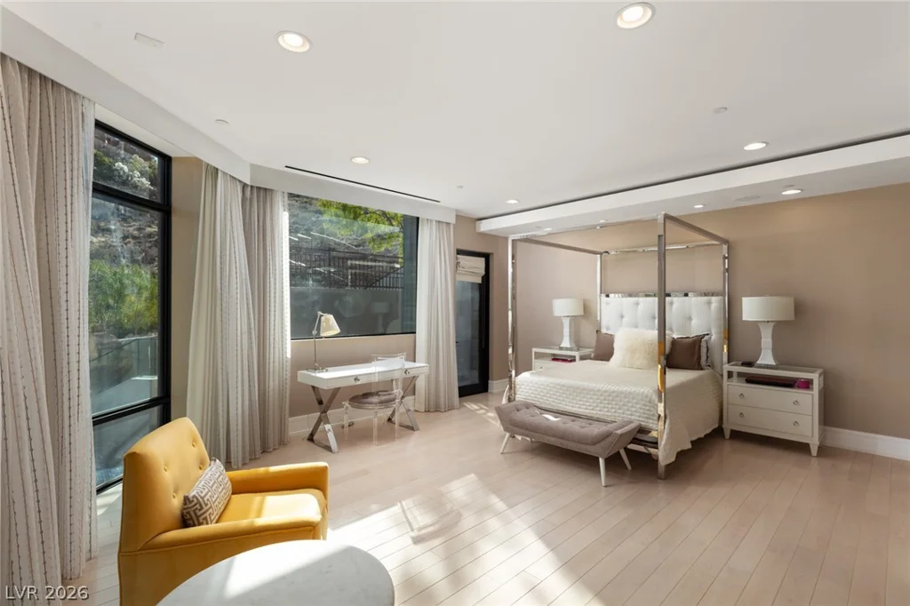 9 ECHO PEAK, Las Vegas, NV 89135