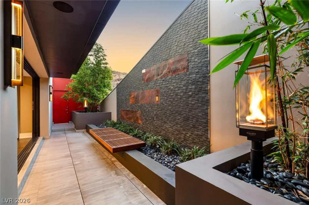 9 ECHO PEAK, Las Vegas, NV 89135